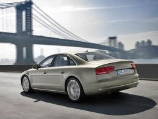 Noul Audi A8, prezentat în România alături de Mădălina Ghenea